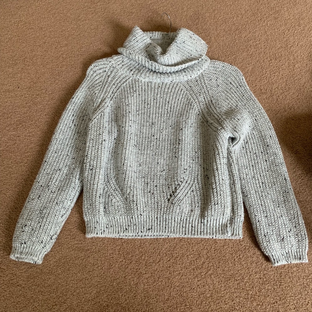 Light grey cropped sweater